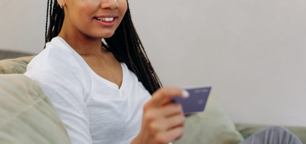 Nubank Ultravioleta: quando a anuidade passa a fazer sentido